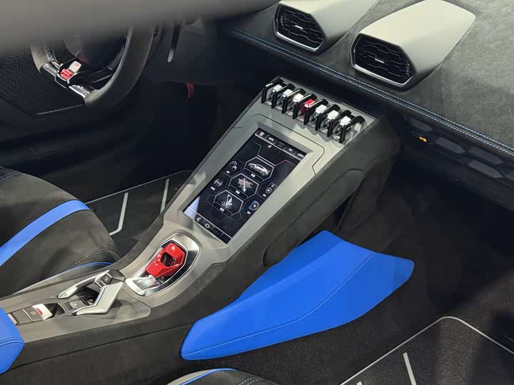 Фото 12 - Lamborghini Huracán