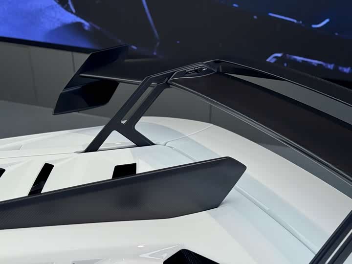 Фото 6 - Lamborghini Huracán