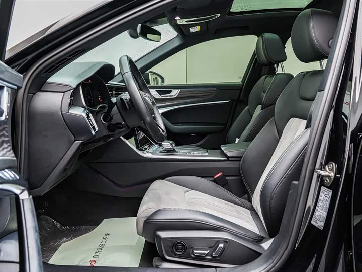 Фото 12 - Audi A6L