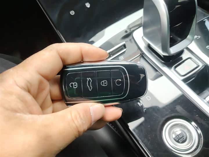 Фото 9 - Chery Tiggo 8