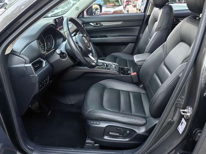 Фото 24 - Mazda CX-5