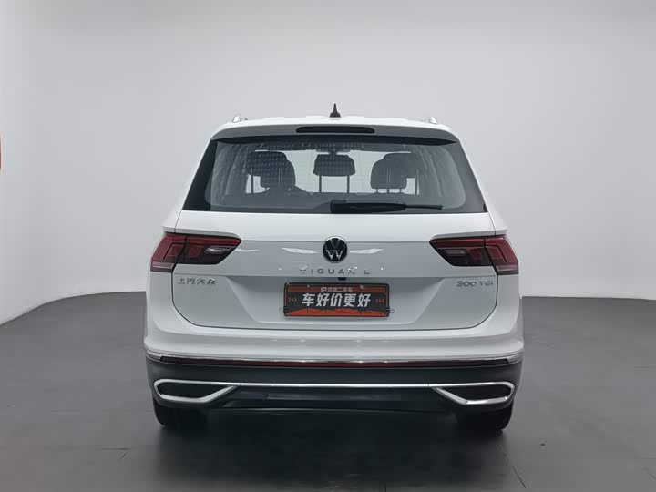 Фото 4 - Volkswagen Tiguan L Pro