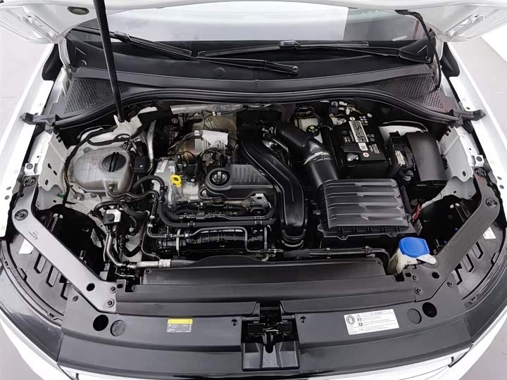 Фото 6 - Volkswagen Tiguan L Pro