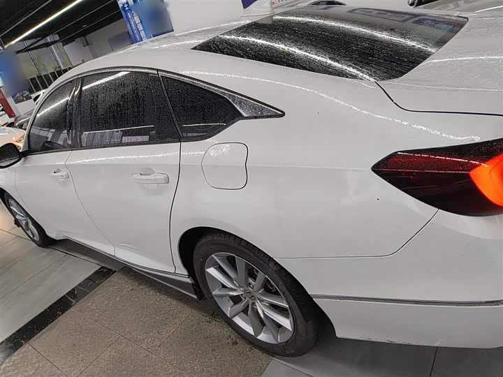 Фото 5 - Honda Accord