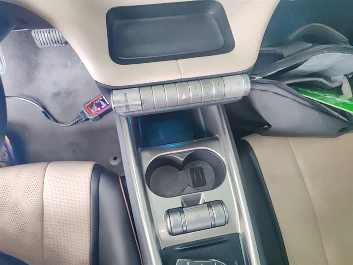 Фото 14 - BYD Dolphin