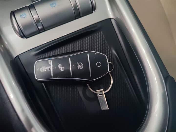 Фото 9 - BYD Dolphin