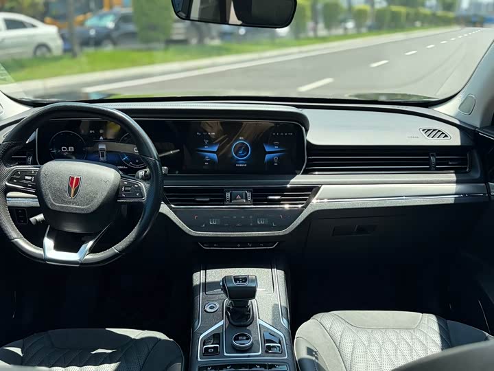 Фото 10 - Hongqi HS5