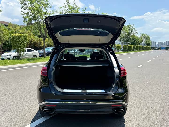 Фото 11 - Hongqi HS5