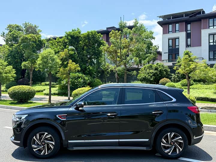 Фото 4 - Hongqi HS5