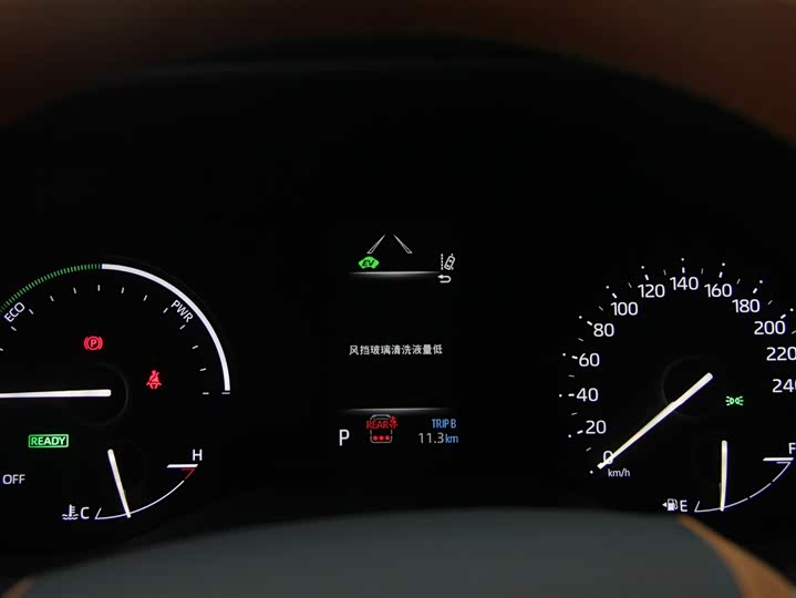 Фото 17 - Toyota Granvia