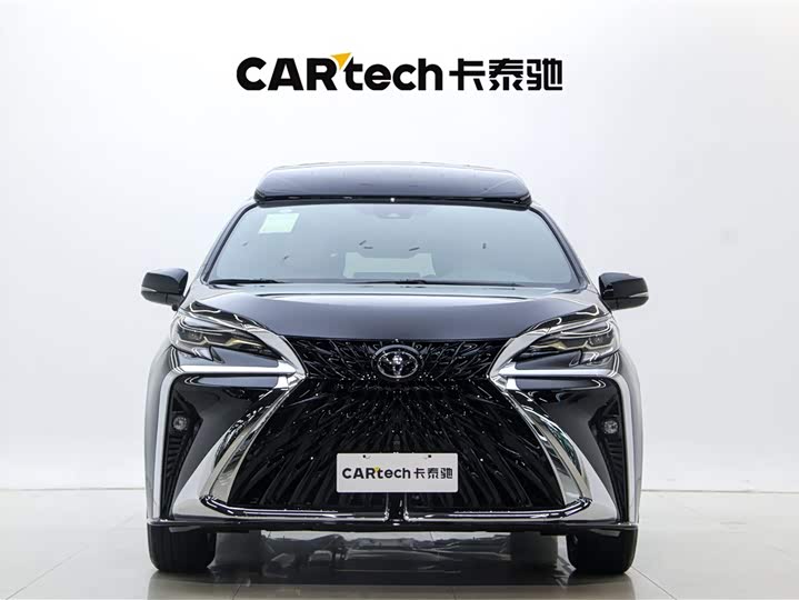 Фото 2 - Toyota Granvia