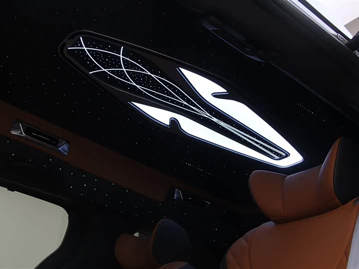 Фото 25 - Toyota Granvia