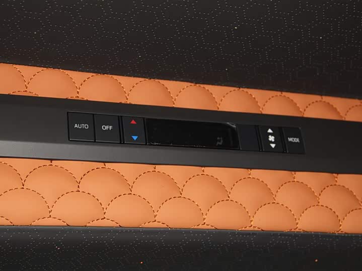 Фото 27 - Toyota Granvia