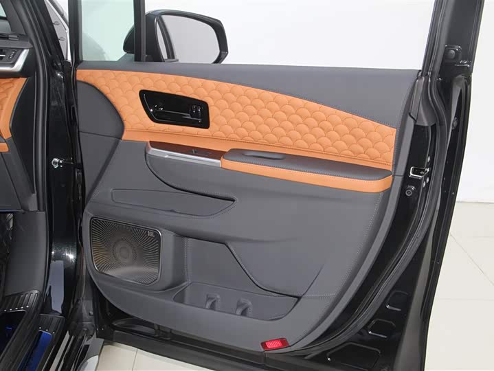 Фото 30 - Toyota Granvia