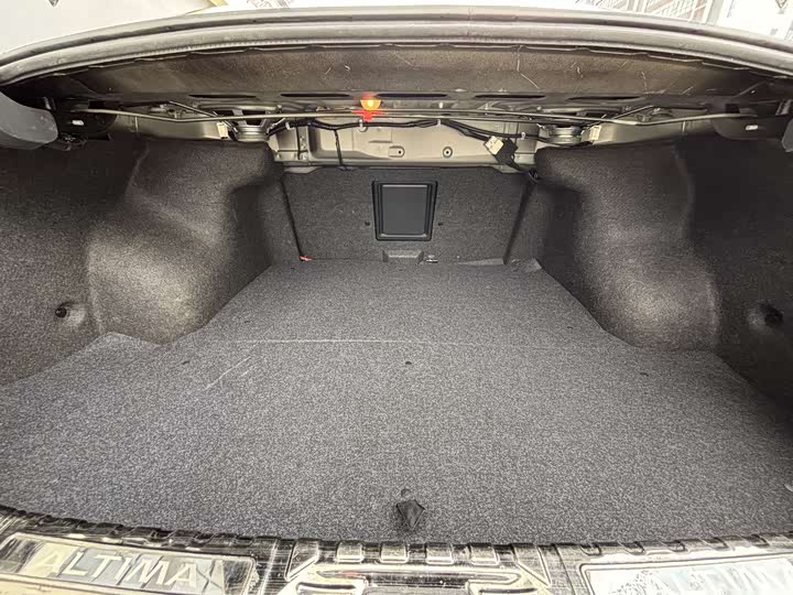 Фото 14 - Nissan Teana