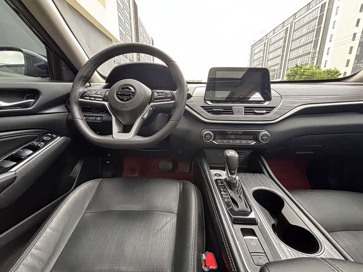 Фото 9 - Nissan Teana