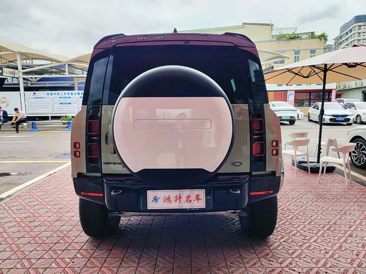 Фото 20 - Land Rover Defender