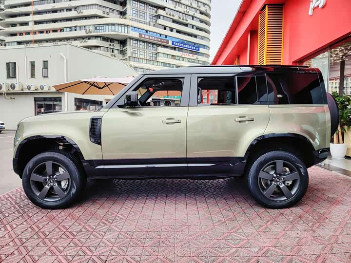 Фото 7 - Land Rover Defender