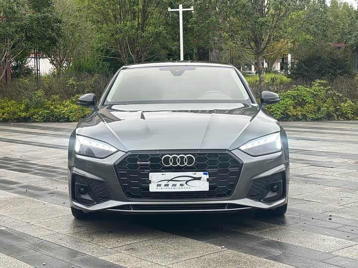 Фото 1 - Audi A5