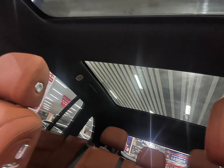 Фото 8 - LiXiang L7