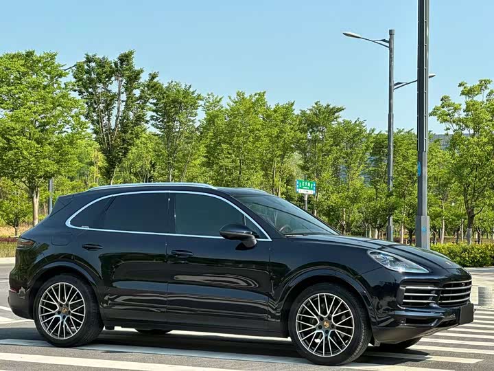 Фото 3 - Porsche Cayenne