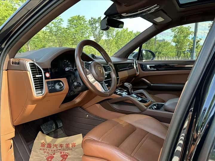 Фото 4 - Porsche Cayenne