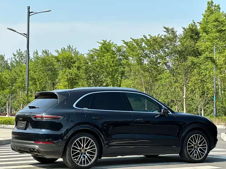 Фото 9 - Porsche Cayenne