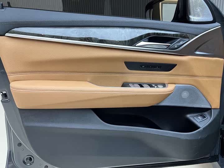 Фото 4 - BMW 6 Series GT