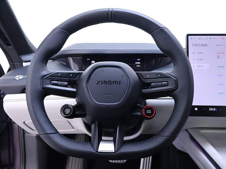 Фото 16 - Xiaomi SU7