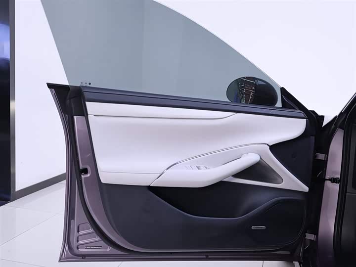 Фото 18 - Xiaomi SU7