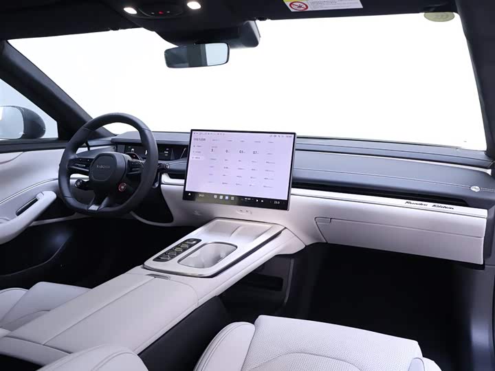 Фото 19 - Xiaomi SU7