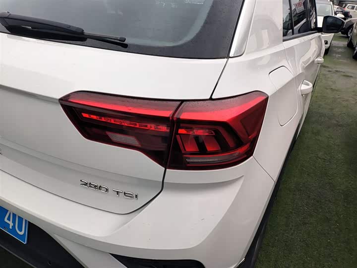 Фото 8 - Volkswagen T-Roc