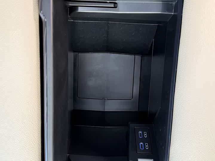 Фото 14 - Toyota Sienna