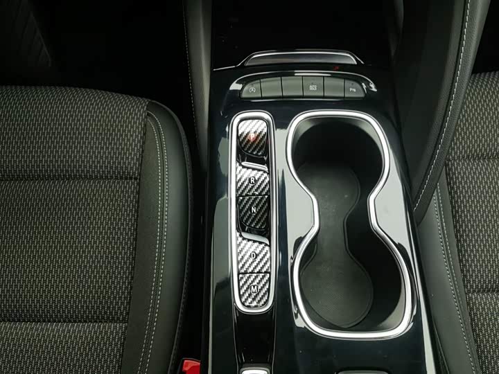 Фото 13 - Buick Envision Plus