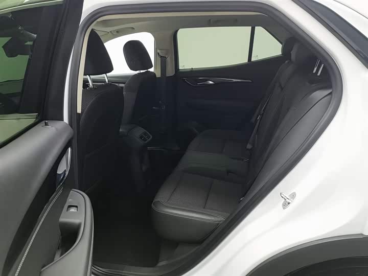 Фото 15 - Buick Envision Plus