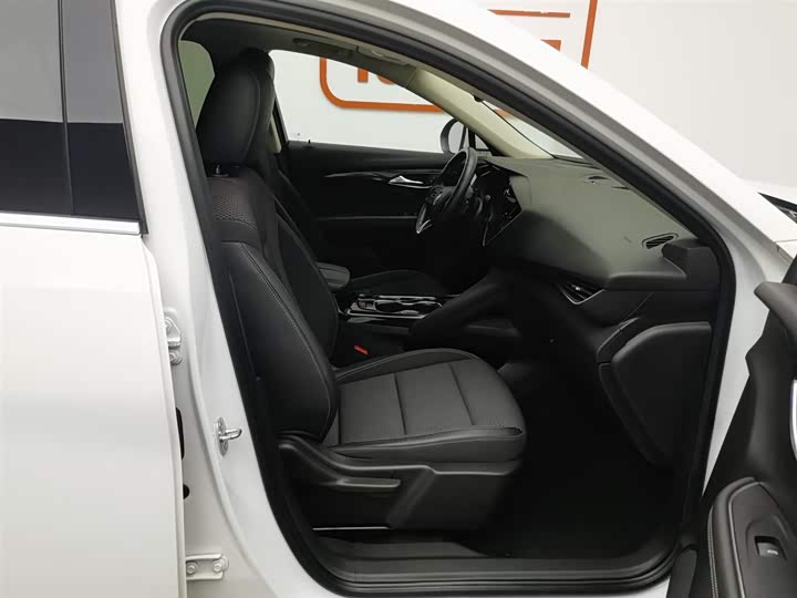 Фото 23 - Buick Envision Plus