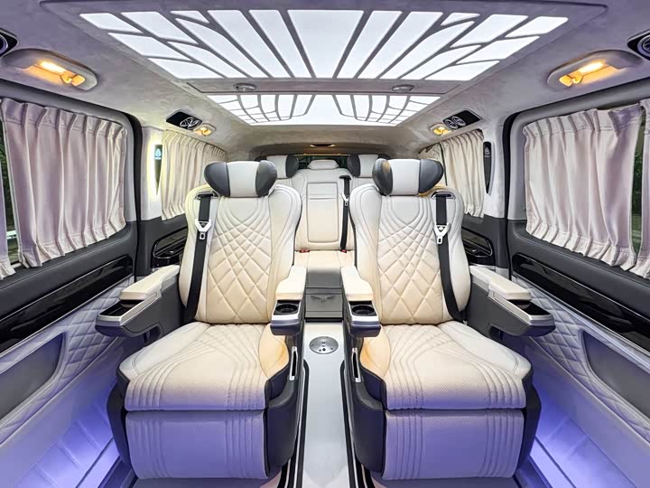 Фото 16 - Mercedes-Benz Vito