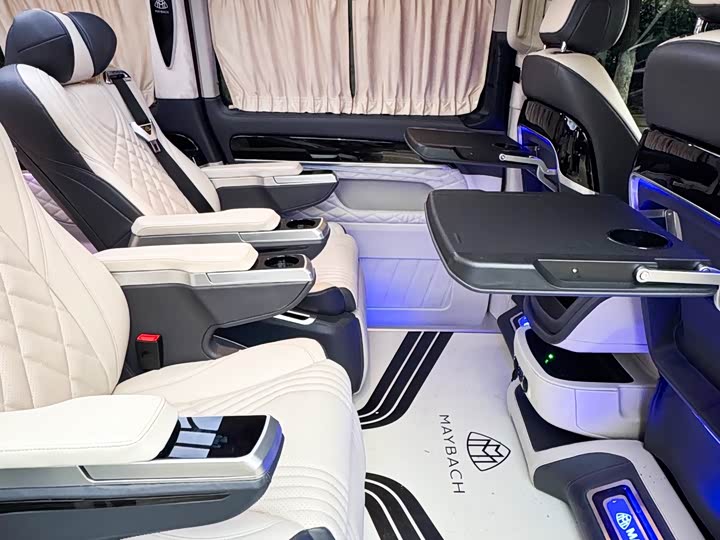 Фото 20 - Mercedes-Benz Vito