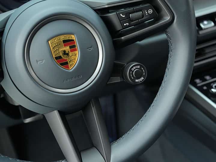 Фото 19 - Porsche 911