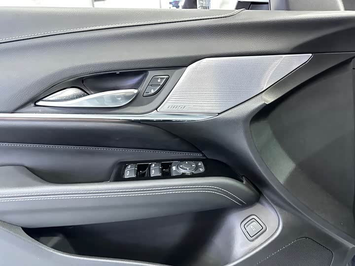 Фото 6 - Cadillac CT4