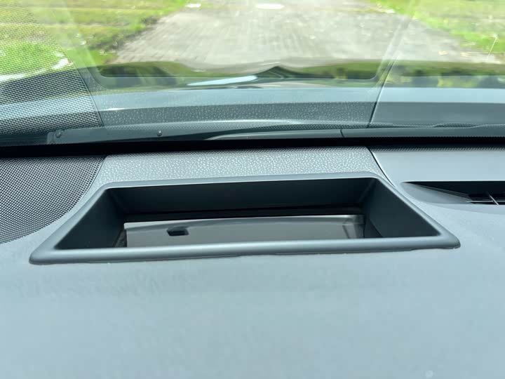 Фото 20 - Toyota Camry