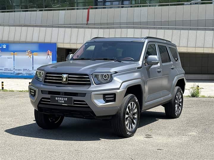 Фото 1 - Tank 700 Hybrid