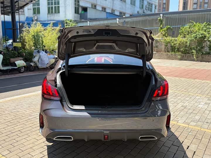 Фото 12 - MG Motor 5