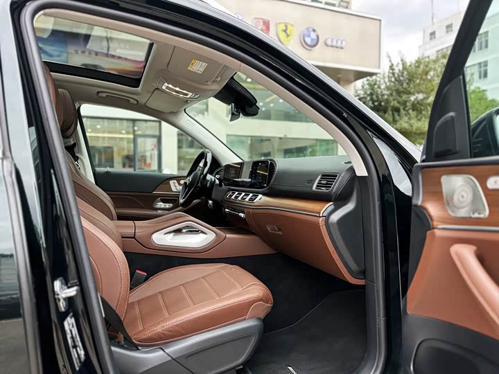 Фото 11 - Mercedes-Benz GLS-Class