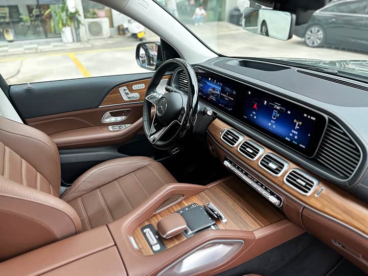 Фото 14 - Mercedes-Benz GLS-Class