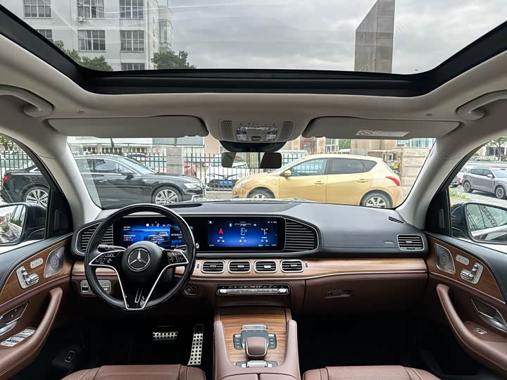 Фото 17 - Mercedes-Benz GLS-Class