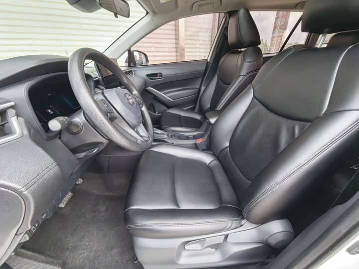 Фото 7 - Toyota Corolla Cross