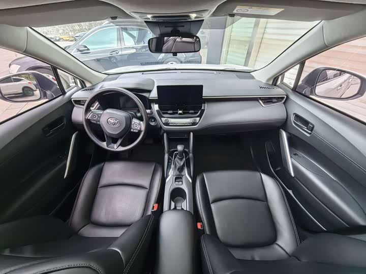 Фото 8 - Toyota Corolla Cross