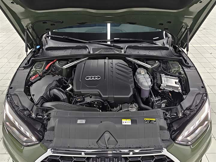 Фото 15 - Audi A5