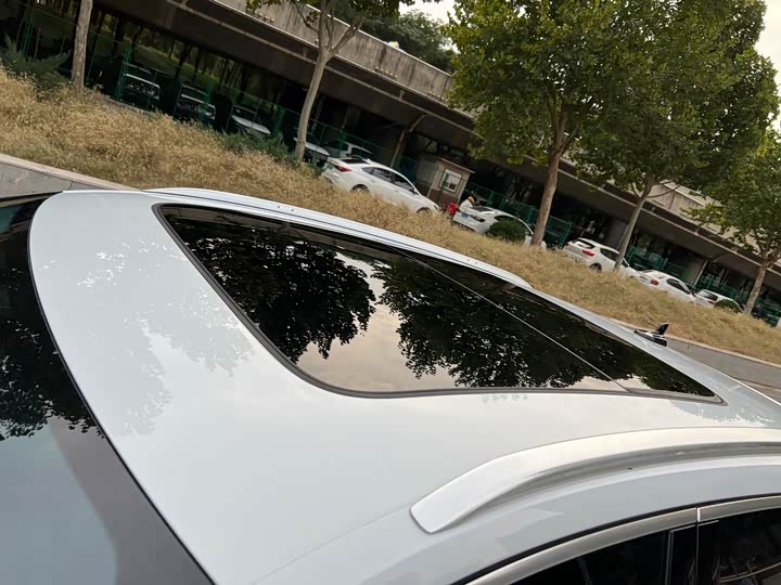 Фото 12 - Audi Q3